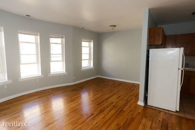 Building Photo - 4505 N Malden St