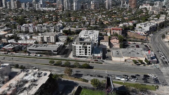  - 10431 Santa Monica — Modern Luxury Living in Century City