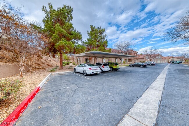 Building Photo - 75 N Valle Verde Dr