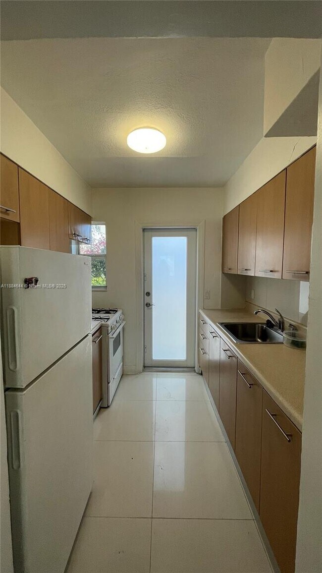 Foto del edificio - 320 86th St