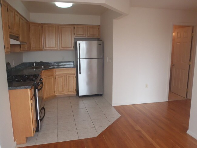 Building Photo - 2856 41st St