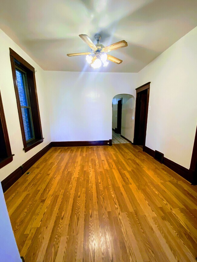 Foto del edificio - 902 N Francisco Ave