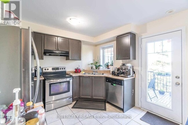 Photo du bâtiment - 6020-6020 Derry Rd