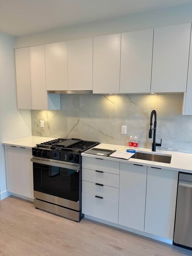 Building Photo - 13238-13105 105 Ave