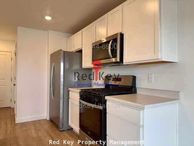 Foto del edificio - Wayne Way Townhouse