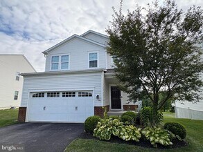 Building Photo - 535 Prizer Ct
