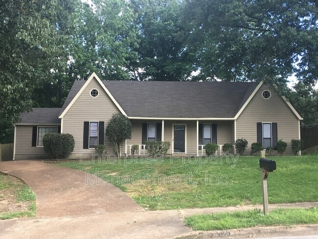 Photo - 7019 Shadow Oaks Dr House