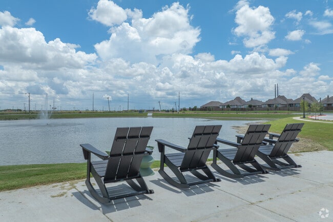 Nature Paths - Marlowe Wellington