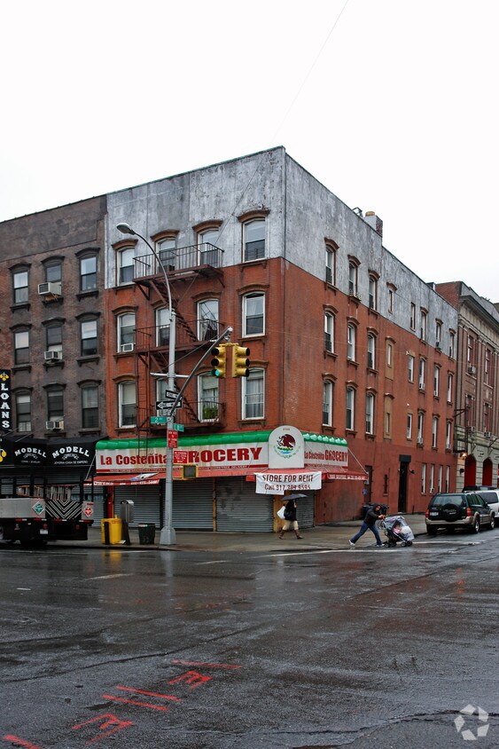 Foto del edificio - 2155 Second Ave