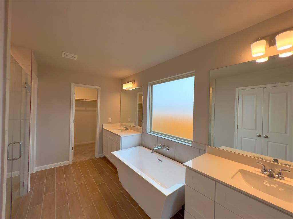 Foto principal - 208 Comet Pointe Dr
