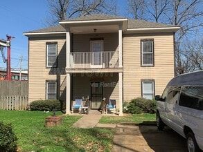 Building Photo - 645 Gookin Pl