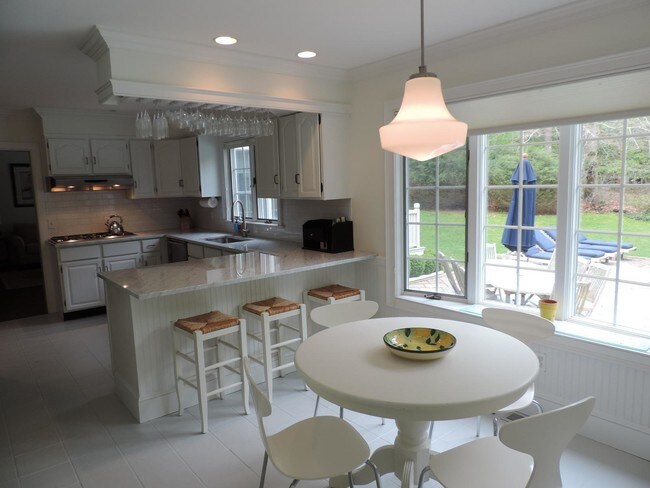 Foto del edificio - 38 Old Orchard Ln
