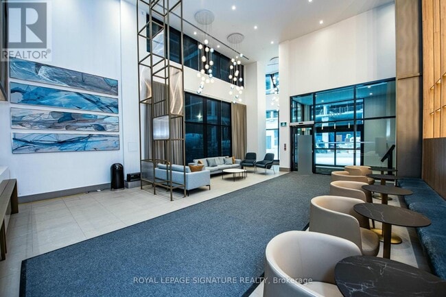 Building Photo - 4130-4130 Parkside Village Dr