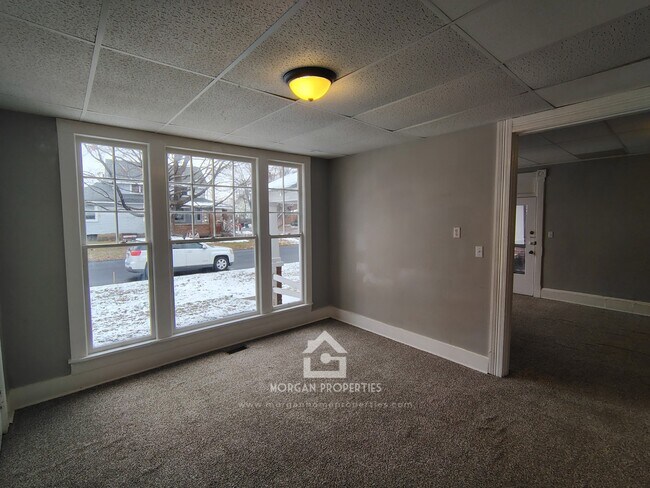 Foto del edificio - 903 College Dr