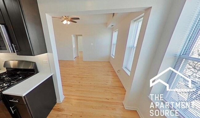 Photo - 1555 North Mohawk Street #3C Apartment