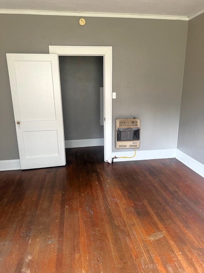 Building Photo - 614 Goodwin Ave