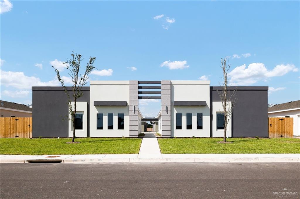Foto principal - 4220 Walnut Ave