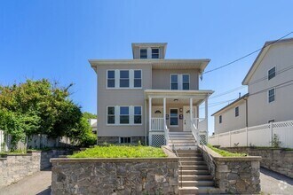 Building Photo - 159 Pleasant St