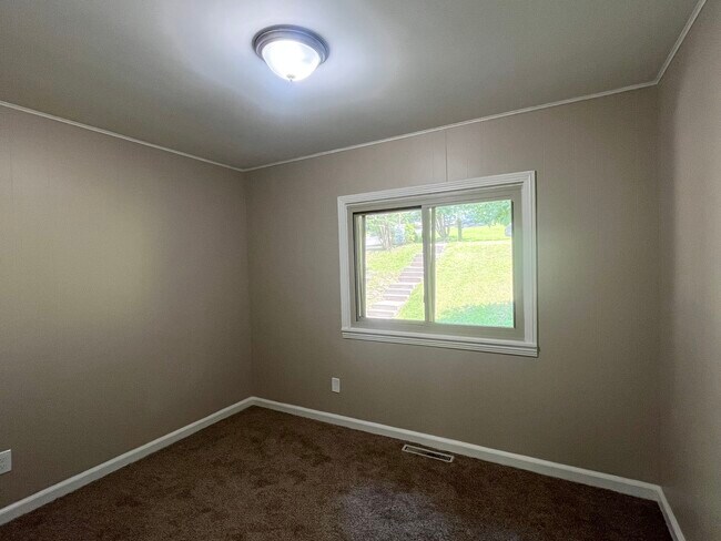 Building Photo - 532 Belmar Dr