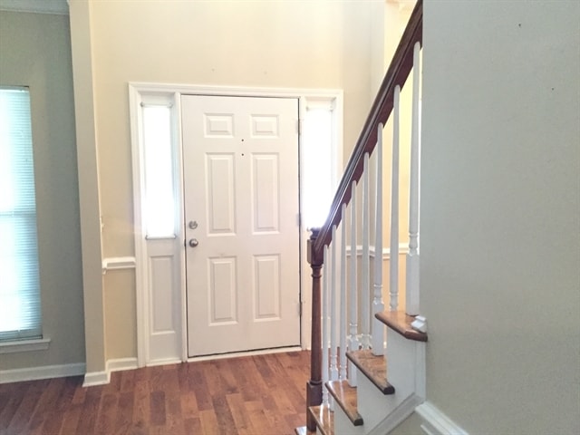 Building Photo - 1364 Yorkshire Place NW