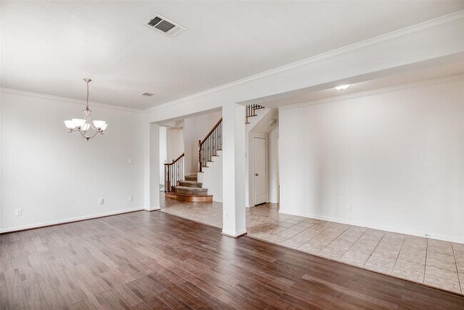 Foto del edificio - 12005 Bryony Dr