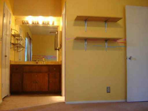 Building Photo - 303 W 35th St