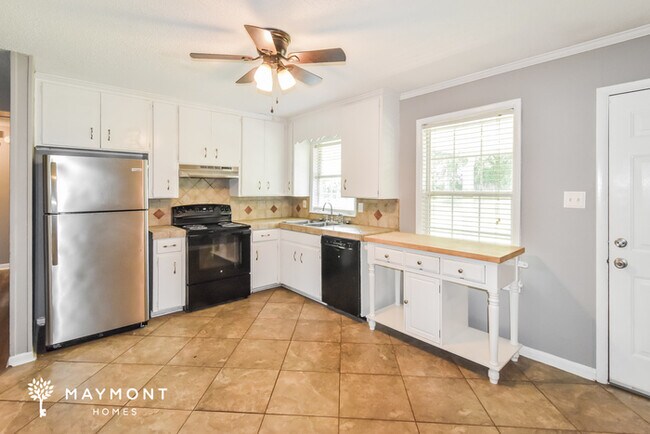 Foto del edificio - 106 Brookhaven Dr