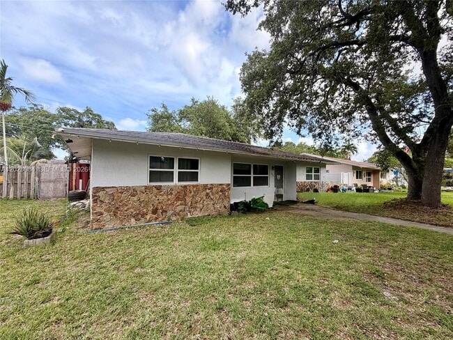 Building Photo - 5180 SW 27th Terrace