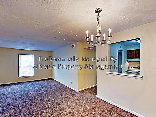 Building Photo - 1261 Huntington Ln
