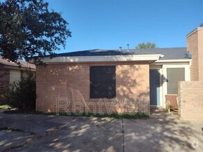 Building Photo - 123 N Troy Ave