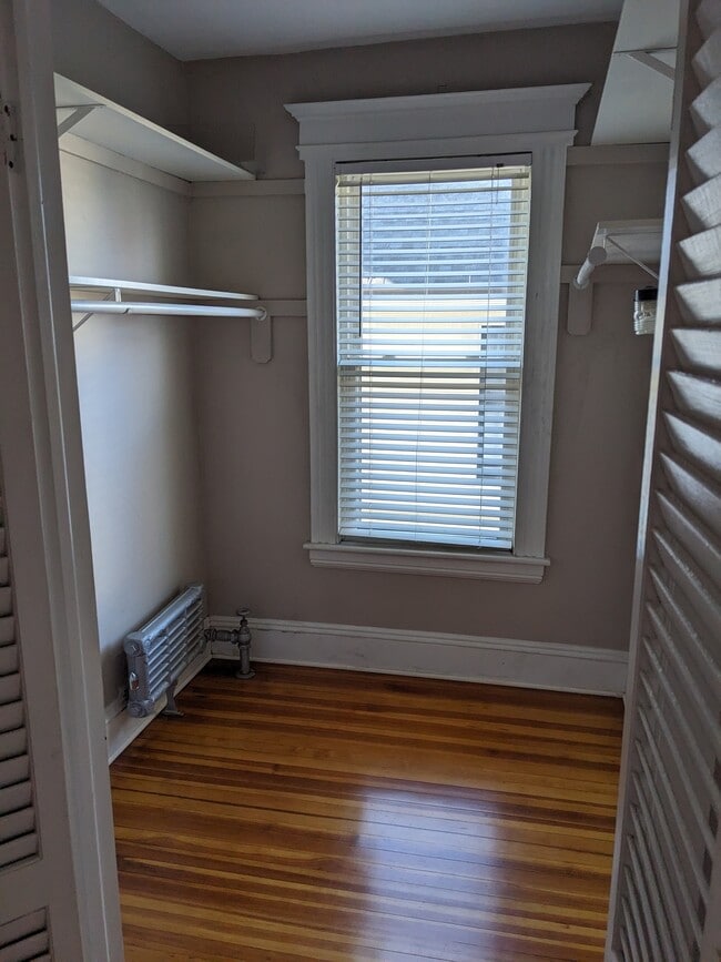 Foto del edificio - 2870 Fairfield Ave