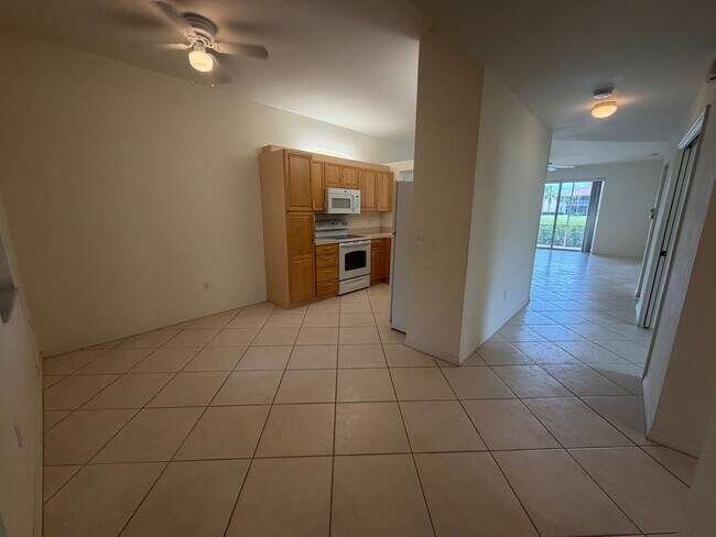 Foto del edificio - ANNUAL RENTAL - 3 BED / 2 BATH CONDO WITH 1 CAR GARAGE IN SHERWOOD