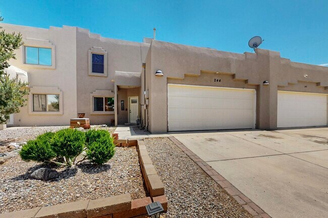 Foto del edificio - 244 Glenridge Park Ln NE
