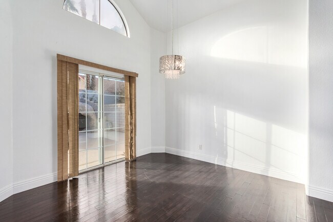 Foto del edificio - 2717 Eagle Springs Ct