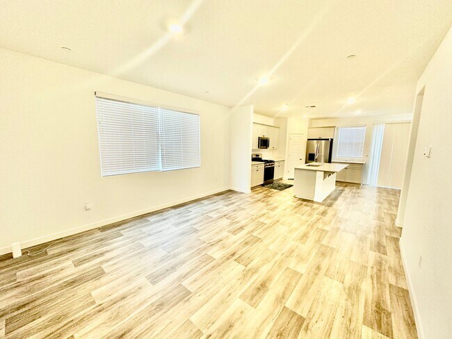 Foto del edificio - Newly-Built NextGen 5 bed 3.5 bath Lennar ...