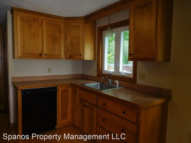 Building Photo - 11 Walton Cir