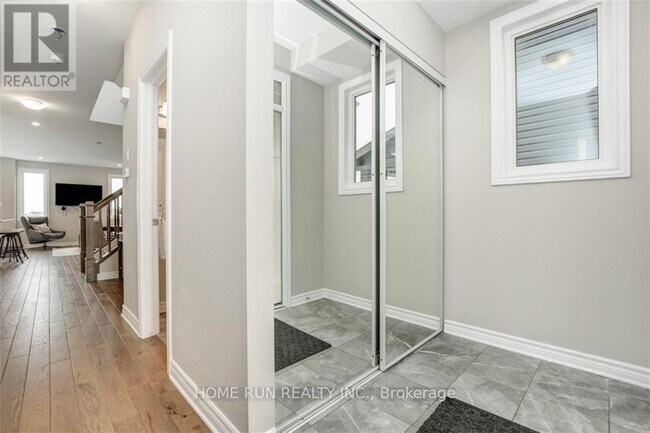 Photo du bâtiment - 974 Kilbirnie Dr