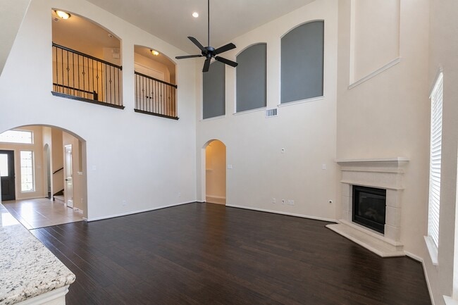 Building Photo - 2919 Iris Gable Ct