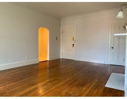 Foto del edificio - 231 Commonwealth Ave