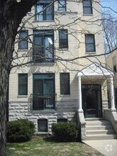 Building Photo - 3117 N Damen Ave