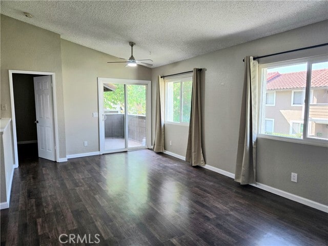 Building Photo - 3645 Country Oaks Loop