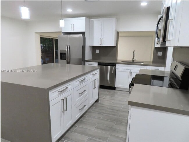 Photo - 1030 SW 96th Avenue 1030 House