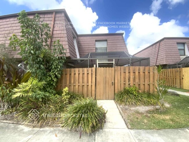 Building Photo - 7789 Courtyard Run W