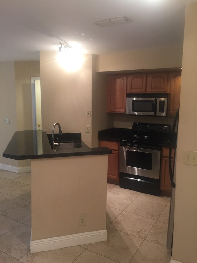 Photo - 3410 Pinewalk Dr N (Margate, FL)