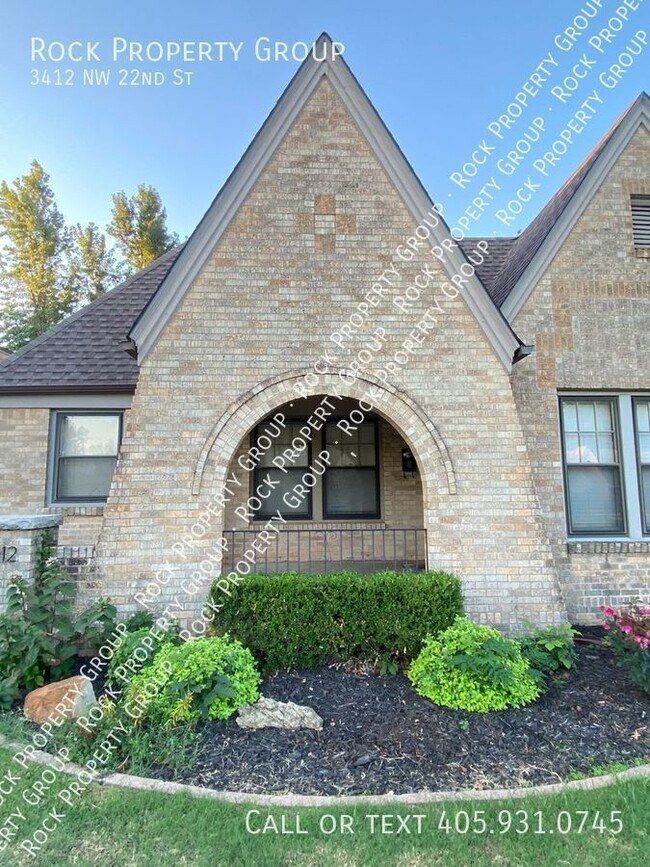 Foto del edificio - 2 Bedroom 2 Bathroom plus Bonus Room with ...