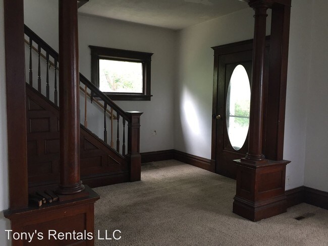 Building Photo - 3 br, 1 bath House - 1128 Washington Street