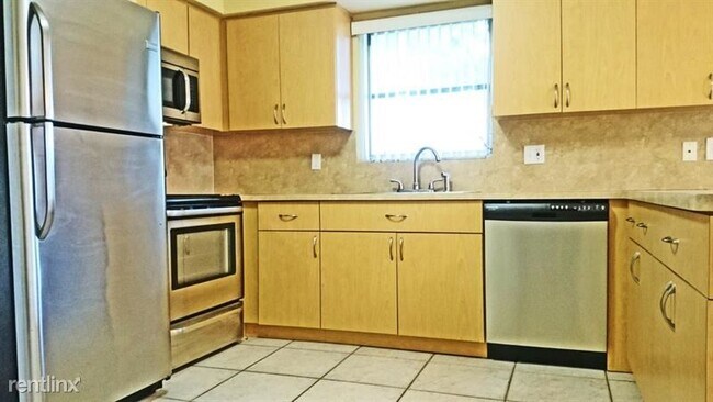 Foto del edificio - 3 br, 2 bath House - 10800 Stacey Lane UNIT