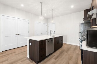 Building Photo - Milliner Lofts