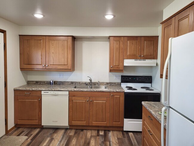 Foto del edificio - 1150 Cardinal Ln