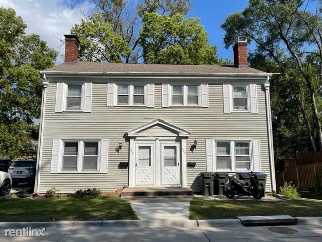 222 Melrose Ct, Iowa City, IA 52246